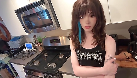 Maria and her pussy are in whippedass video