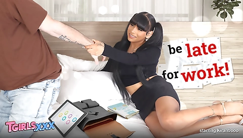 Sexy chick gets a hot creampie