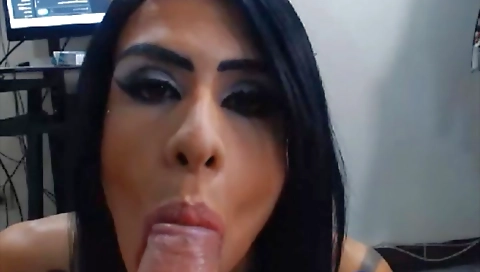 Mature woman loves fucking