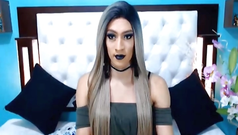 Sucho drips on black cock- delilah