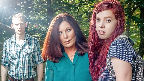 Two horny couples get their wild on attracts