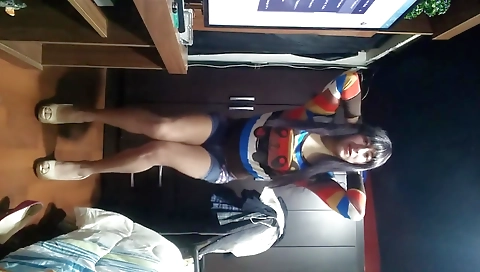 Shemal yachtlow hugh to cum all over her